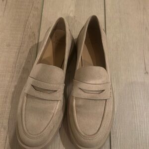 NWOT loafers